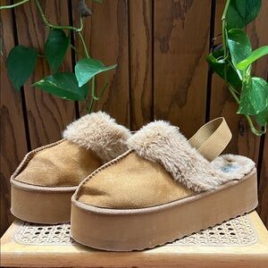 Olivia Miller Tan Faux Fur Platform Slippers